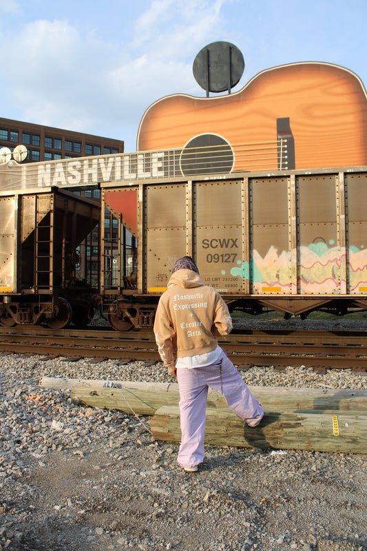 LONEDIVINITY CAPSULE 1 - NASHVILLE EXPRESSING + CREATIVE ARTS