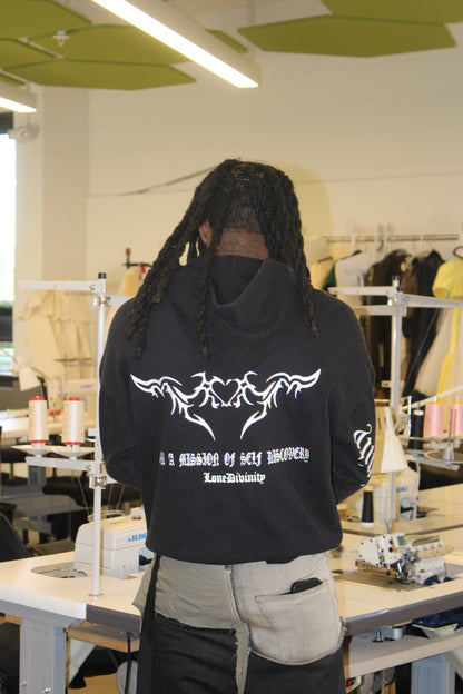 LONEDIVINTY CAPSULE 1 -  ON A MISSION TO SELF DISCOVERY HOODIE
